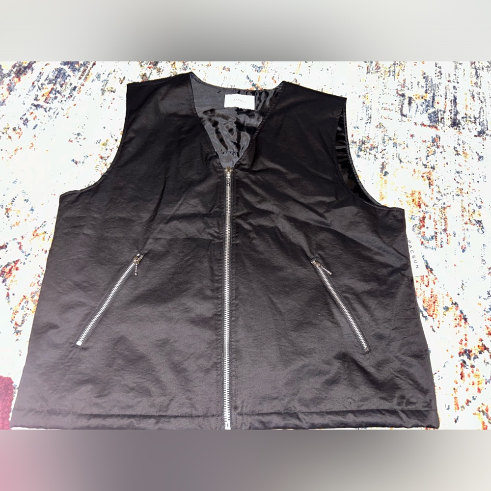 Men’s pacsun vest